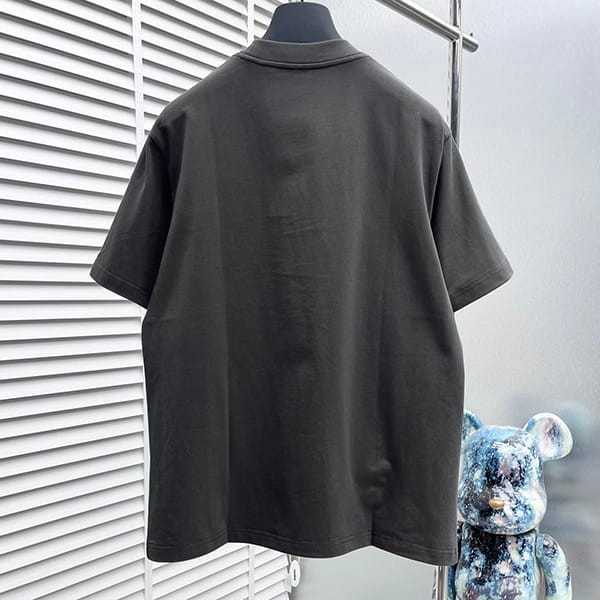 おすすめサンローランシグネチャーロゴ Ｔシャツ パチモン Sax96108